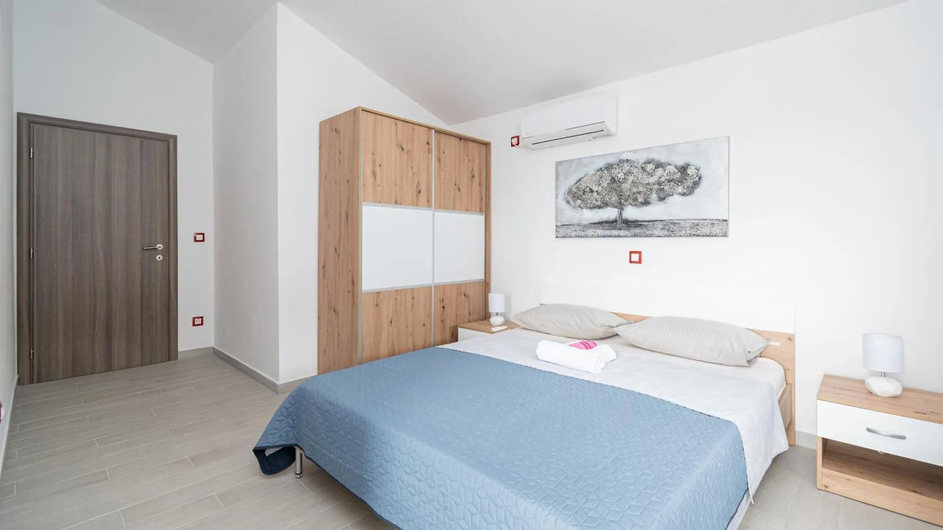 Apartments With A Parking Space Maslenica, Novigrad - 21404 Jasenice 0*,  Horvátország